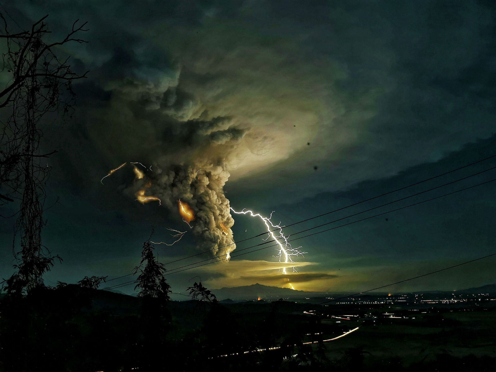 1609140878753871.jpg Spark of destruction_1.jpg